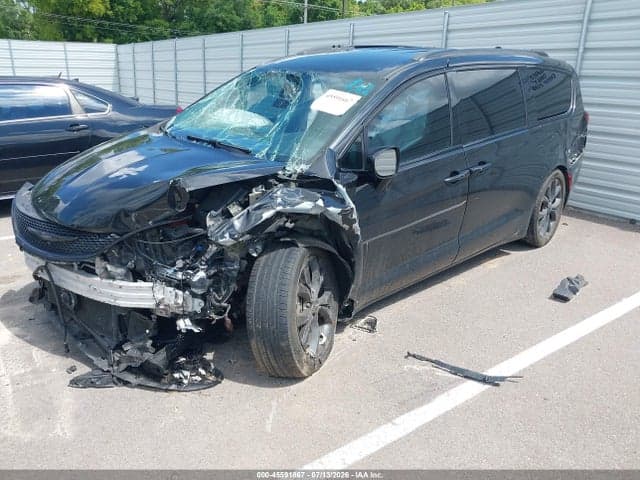 2019 CHRYSLER PACIFICA TOURING L 2