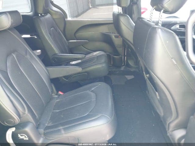 2019 CHRYSLER PACIFICA TOURING L 8
