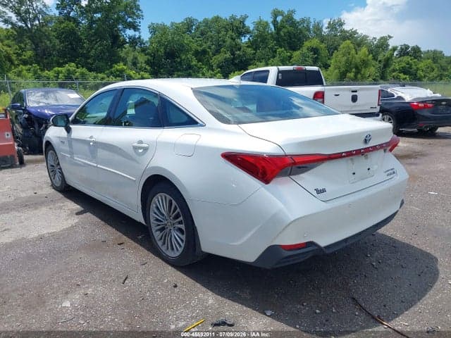 2021 TOYOTA AVALON LIMITED HYBRID 3
