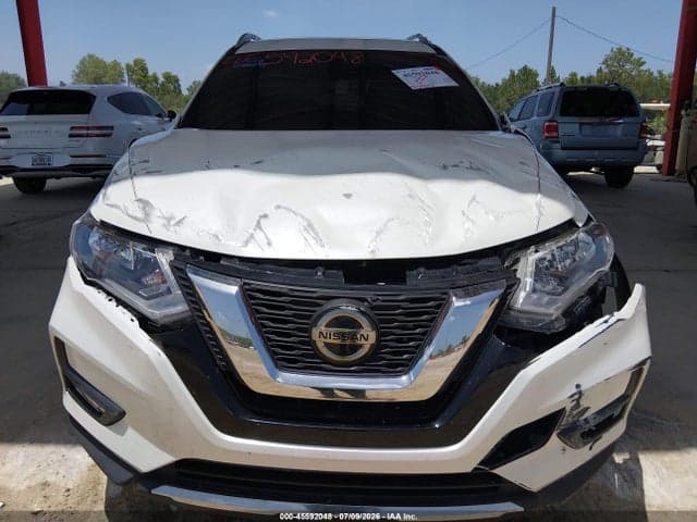 2018 NISSAN ROGUE SV 12