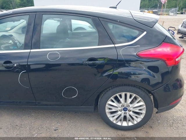 2017 FORD FOCUS TITANIUM 17