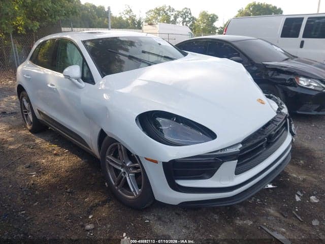 2022 PORSCHE MACAN