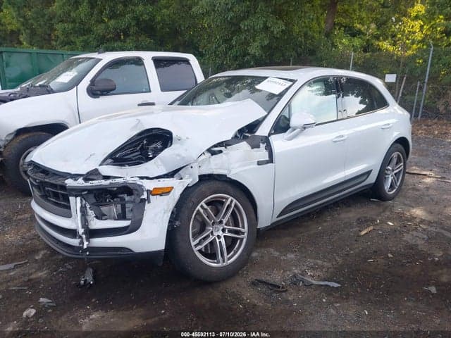 2022 PORSCHE MACAN 2