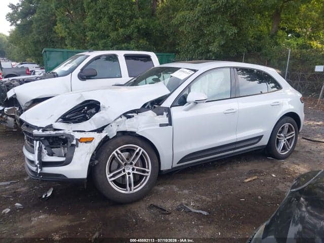 2022 PORSCHE MACAN 14