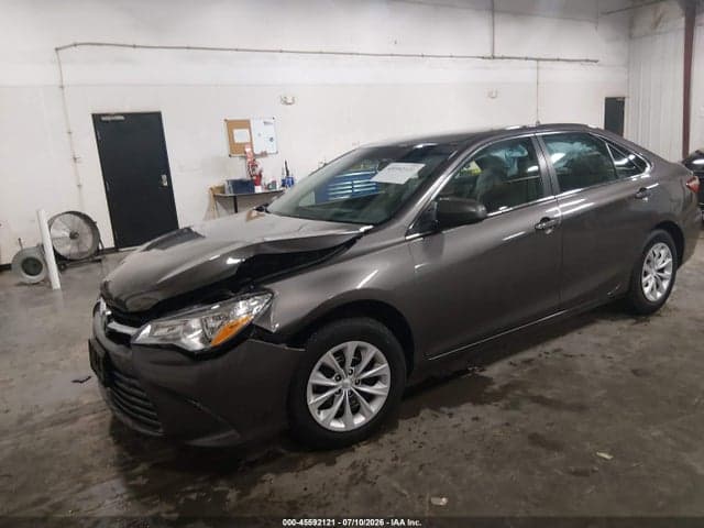 2017 TOYOTA CAMRY LE 2