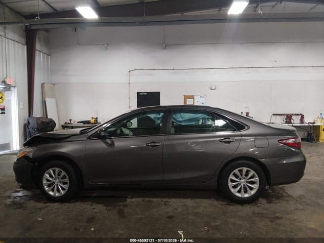 2017 TOYOTA CAMRY LE 14