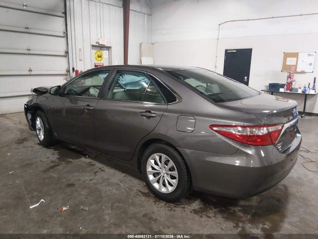 2017 TOYOTA CAMRY LE 3