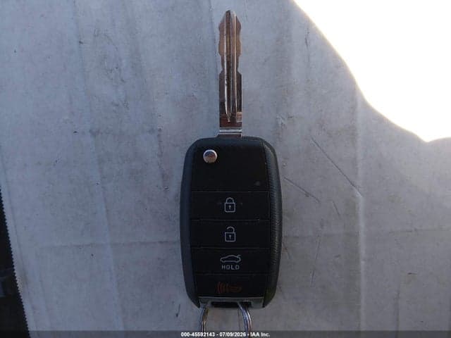2017 KIA FORTE S 11