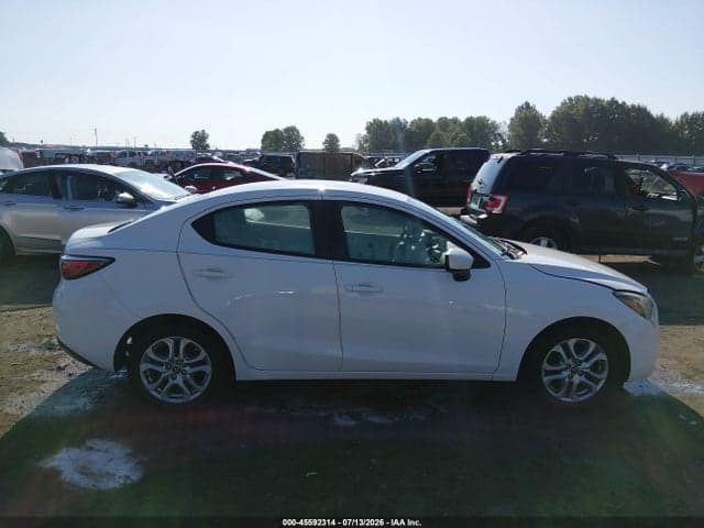 2017 TOYOTA YARIS IA 13