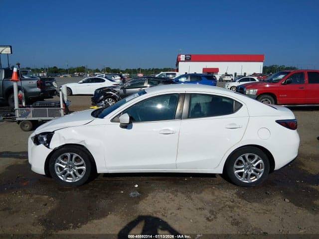 2017 TOYOTA YARIS IA 14
