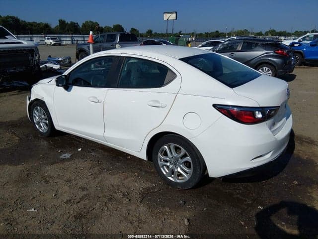 2017 TOYOTA YARIS IA 3