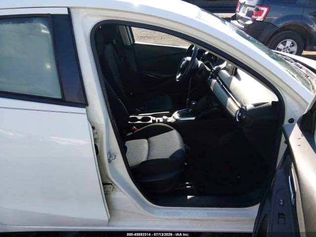 2017 TOYOTA YARIS IA 5