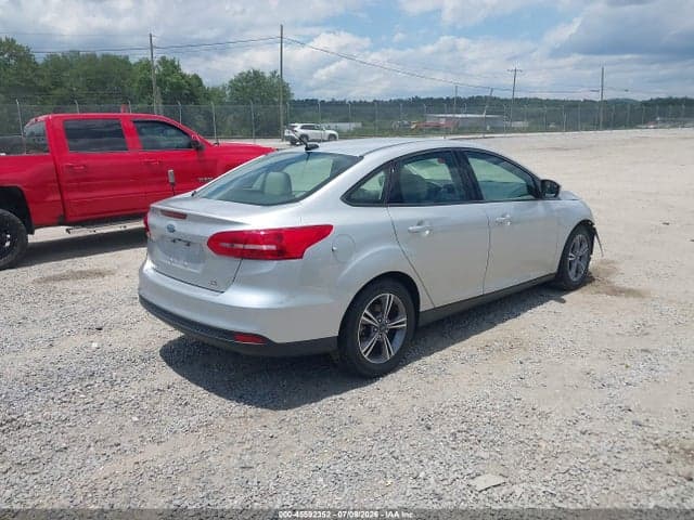2018 FORD FOCUS SE 4