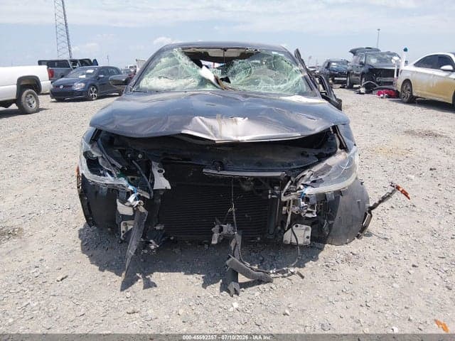 2016 CHRYSLER 200 LIMITED 11