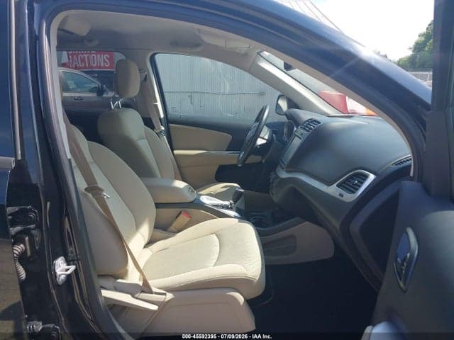 2018 DODGE JOURNEY SXT 5