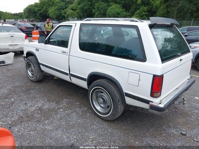 1983 CHEVROLET T10 3