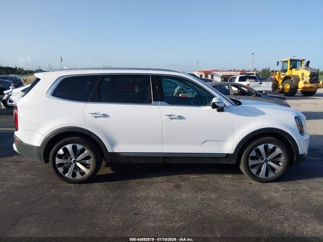 2021 KIA TELLURIDE S 13