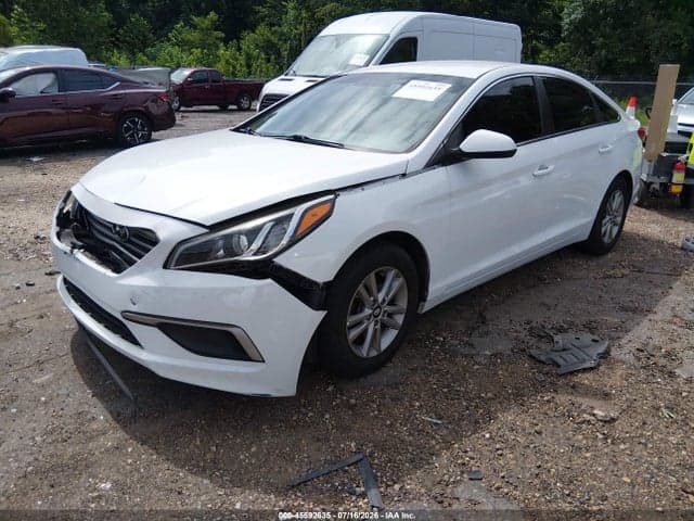 2017 HYUNDAI SONATA SE 2