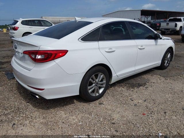 2017 HYUNDAI SONATA SE 4