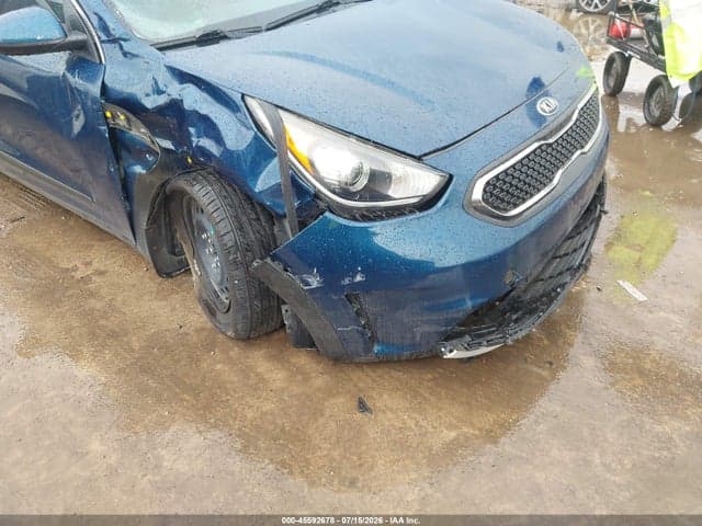2019 KIA NIRO LX 6