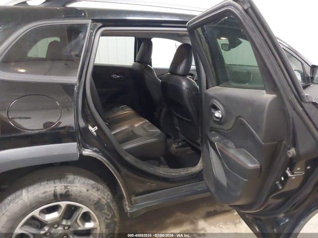 2020 JEEP CHEROKEE TRAILHAWK 4X4 8
