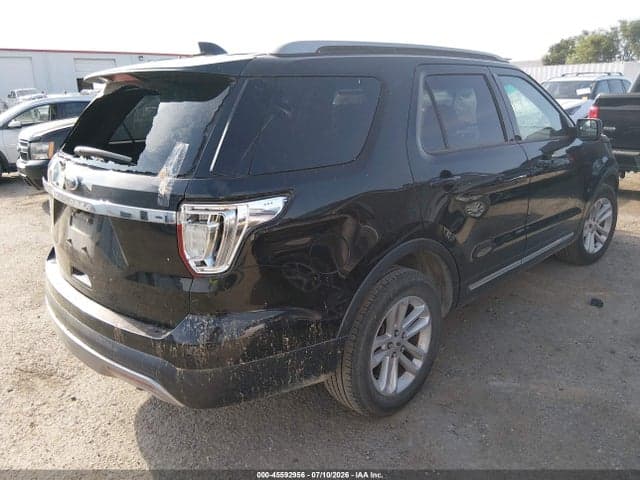 2017 FORD EXPLORER XLT 4