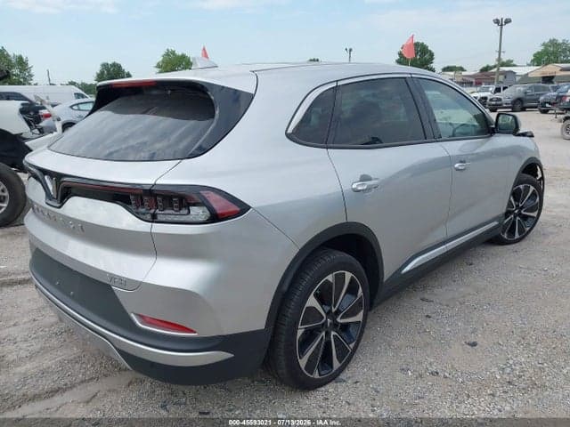 2025 VINFAST VF 8 PLUS 4