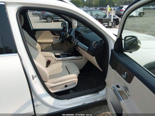 2021 MERCEDES-BENZ GLB 250 4MATIC 5