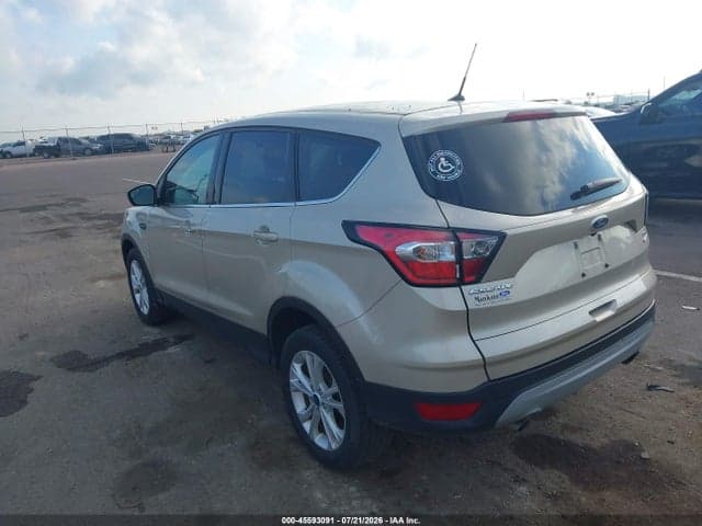 2017 FORD ESCAPE SE 3
