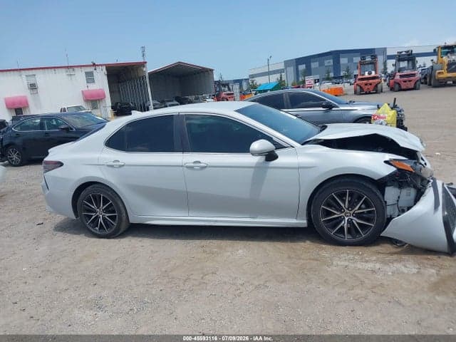 2022 TOYOTA CAMRY SE 13