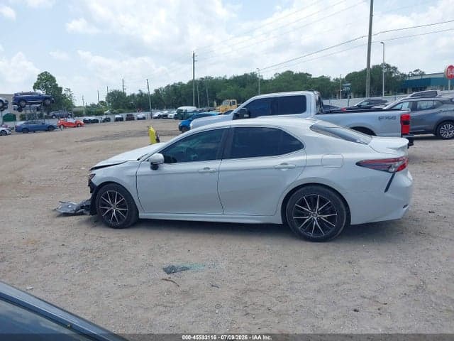 2022 TOYOTA CAMRY SE 14