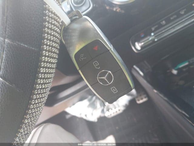 2020 MERCEDES-BENZ A 220 11