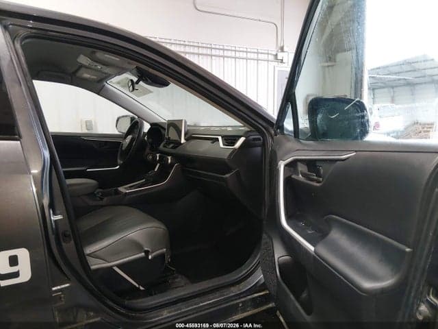 2025 TOYOTA RAV4 LE 5