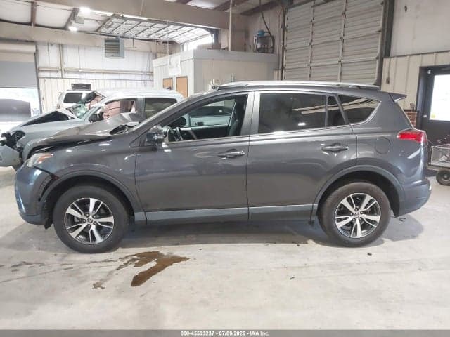 2018 TOYOTA RAV4 XLE 15