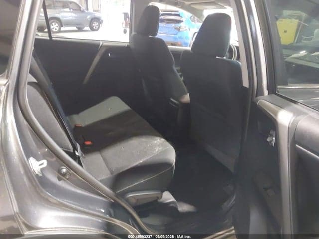 2018 TOYOTA RAV4 XLE 8