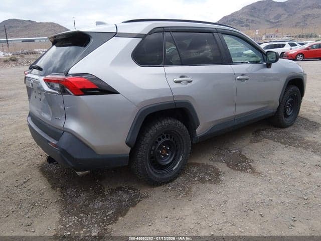 2020 TOYOTA RAV4 LE 4