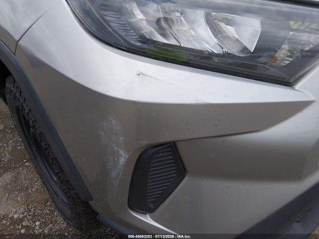2020 TOYOTA RAV4 LE 6
