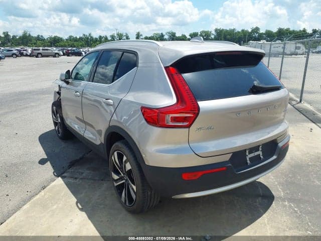 2023 VOLVO XC40 B5 PLUS BRIGHT THEME 3