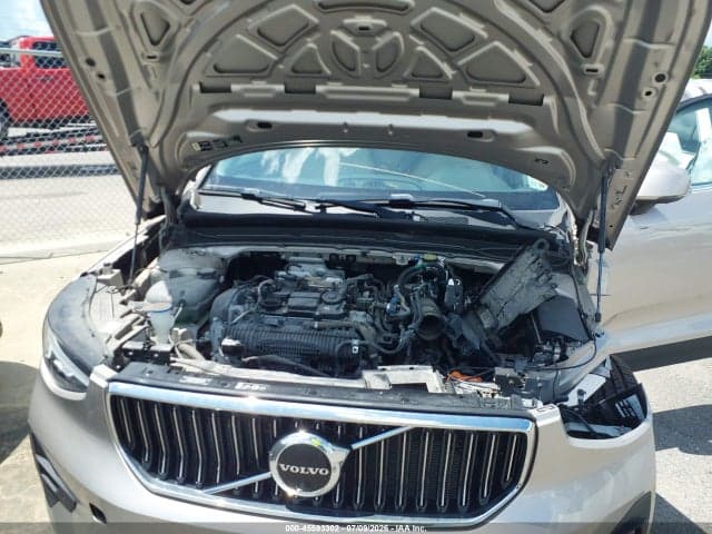 2023 VOLVO XC40 B5 PLUS BRIGHT THEME 10