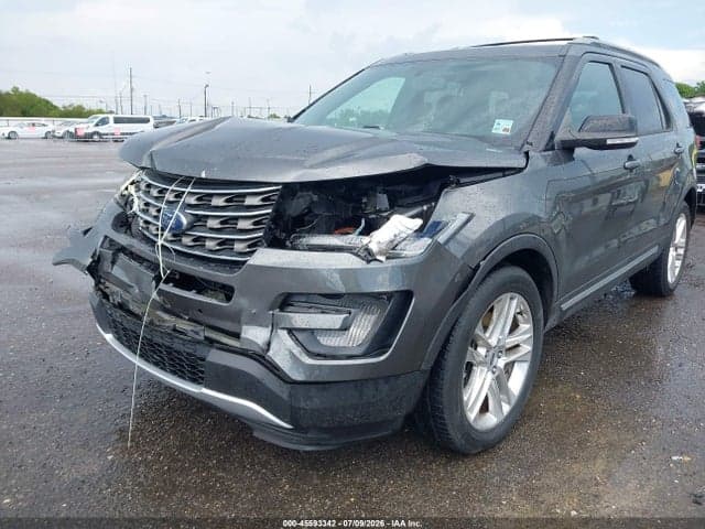 2017 FORD EXPLORER XLT 2