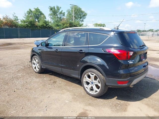 2019 FORD ESCAPE TITANIUM 3
