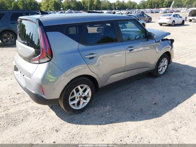 2024 KIA SOUL LX 4