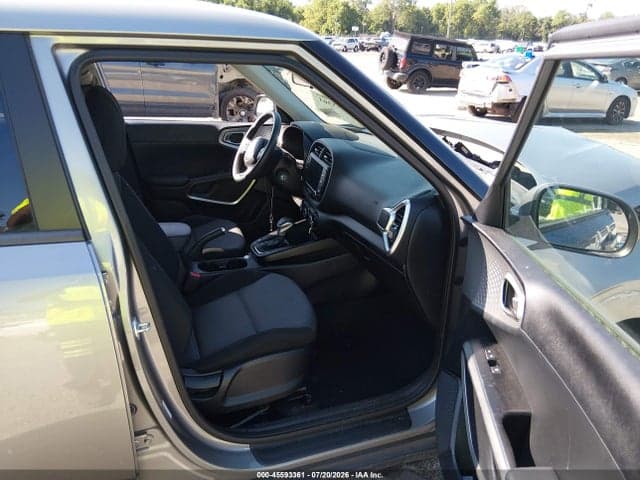 2024 KIA SOUL LX 5