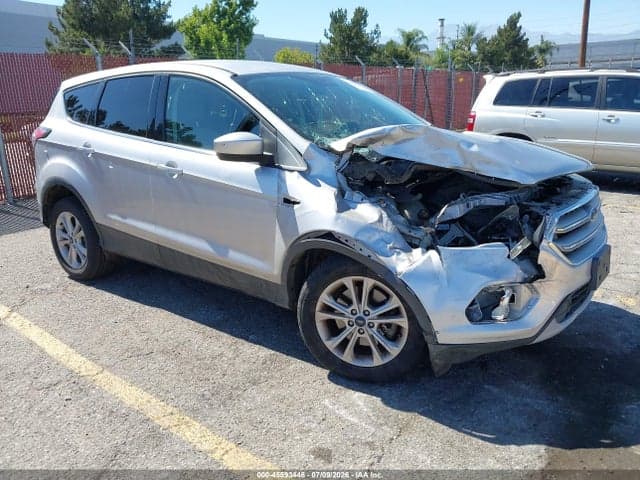 2017 FORD ESCAPE SE 1