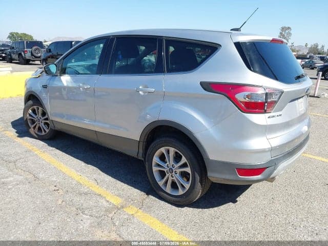 2017 FORD ESCAPE SE 3
