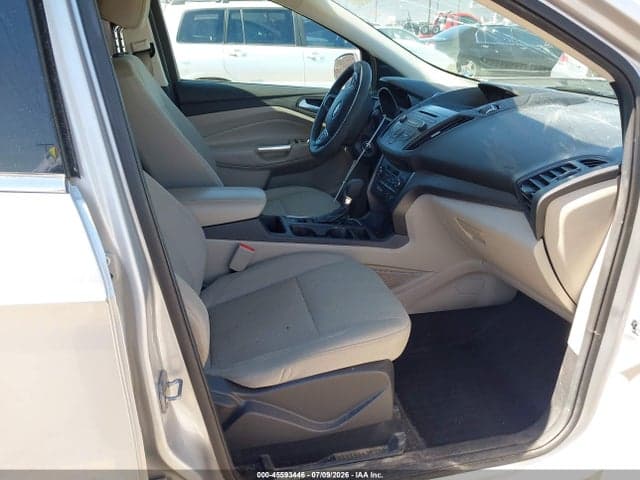 2017 FORD ESCAPE SE 5