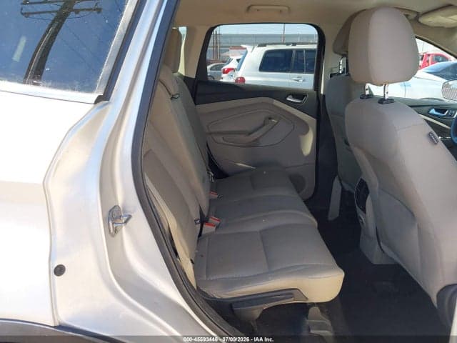 2017 FORD ESCAPE SE 8
