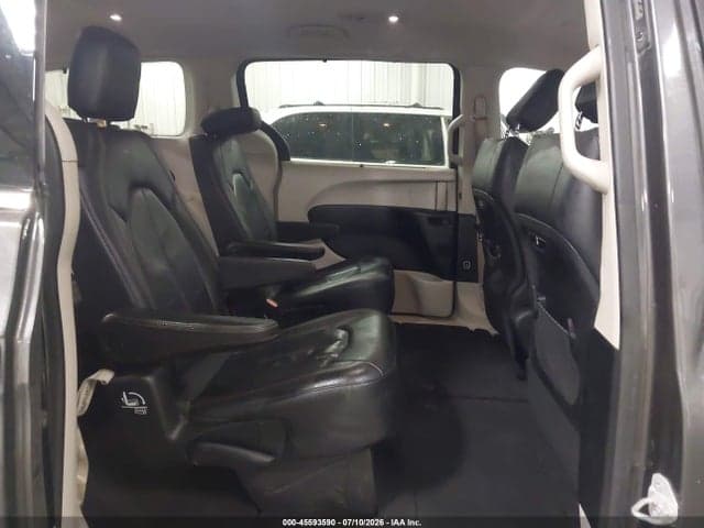 2018 CHRYSLER PACIFICA TOURING L 8