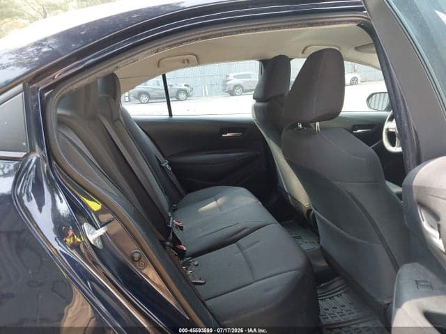 2021 TOYOTA COROLLA LE 8