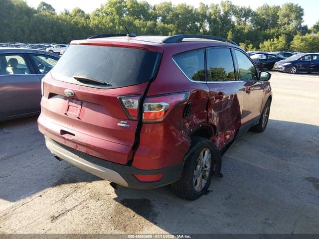 2017 FORD ESCAPE SE 4